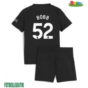 Manchester City Oscar Bobb #52 Bortaställ Barn 2025-26 Kortärmad (+ Korta byxor)